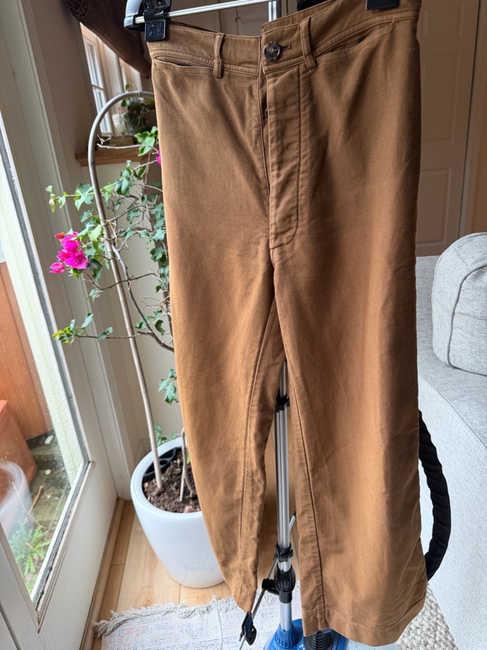 Caron Callahan- size 6 high waisted wide leg